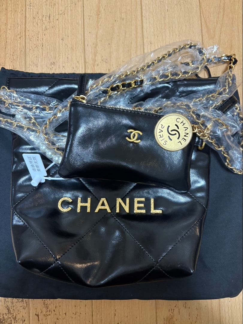 即購入可!即日発送！CHANEL ノベルティブラックレザー バッグ - メルカリ