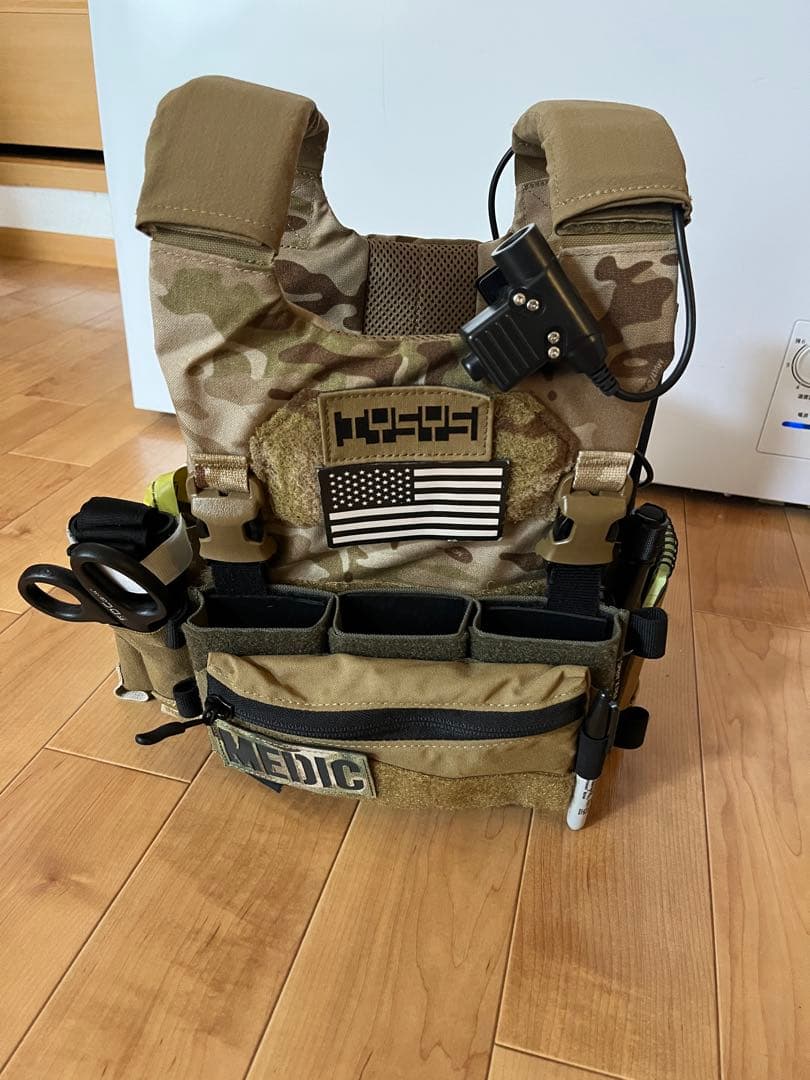 TREXARMS AC1 プレートキャリア　マルチカムアリッド　Sサイズ T.REX ARMS AC1 プレートキャリア マルチカム サイズ:Small