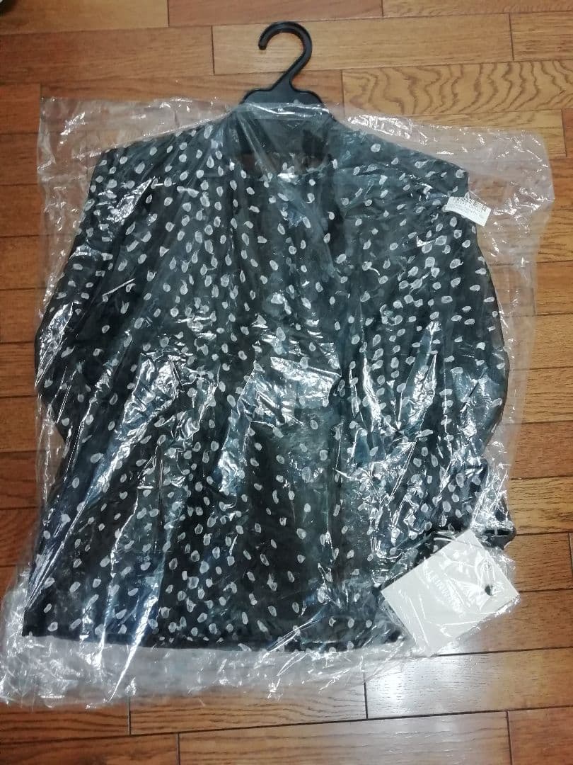 新品タグ付き LEINWANDE ラインヴァンド　オーガンジーブラウス