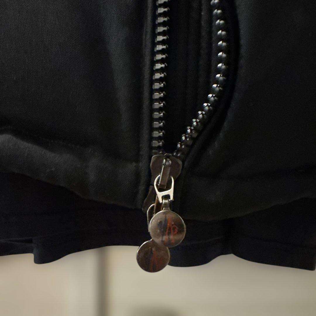 MONCLER ブラック ダウンジャケット はんなり様 - メルカリ