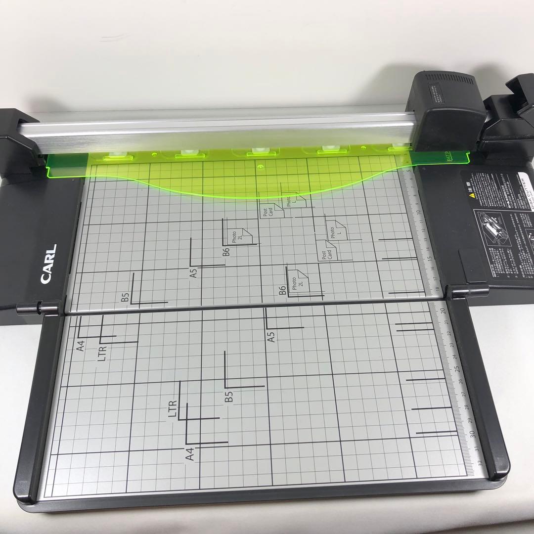 CARL スライド式カッター A4/A5/B5対応 DC-F5100 Amazon | カール事務器 裁断機 ペーパーカッター スリム A4対応 50枚
