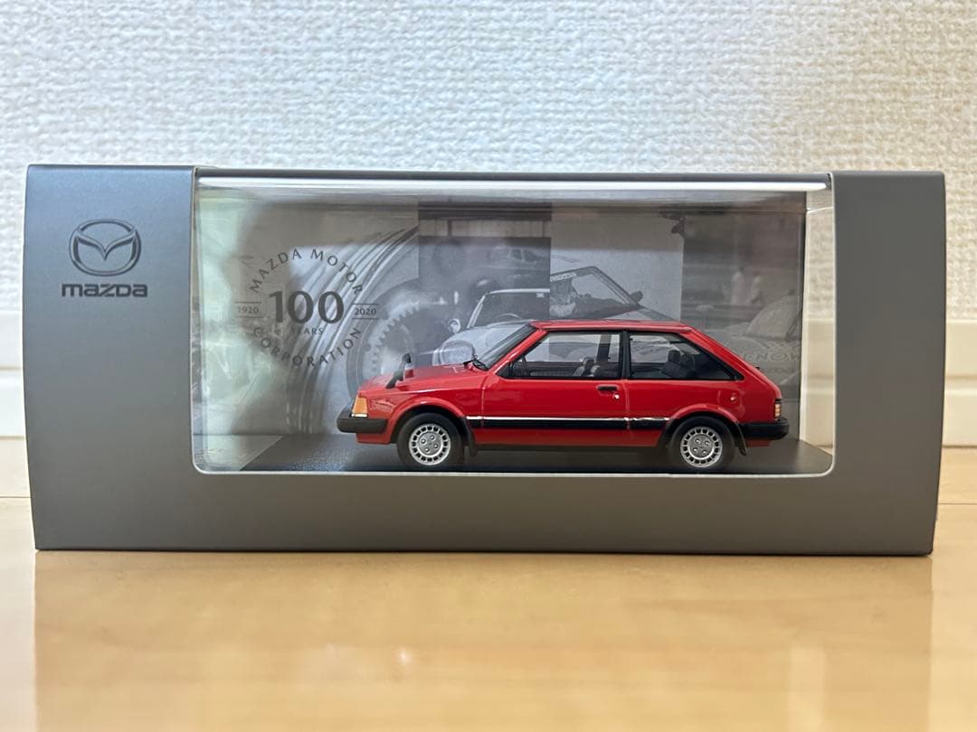 Mazda familia 1/43スケールモデル 赤 Amazon | FIRST:43 1/43 マツダ 323 (ファミリア) 1980 レッド 海外