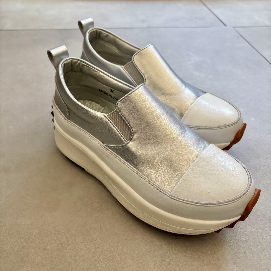 伝説のスニーカー セブンフェアリー シルバー 23.0cm - メルカリ