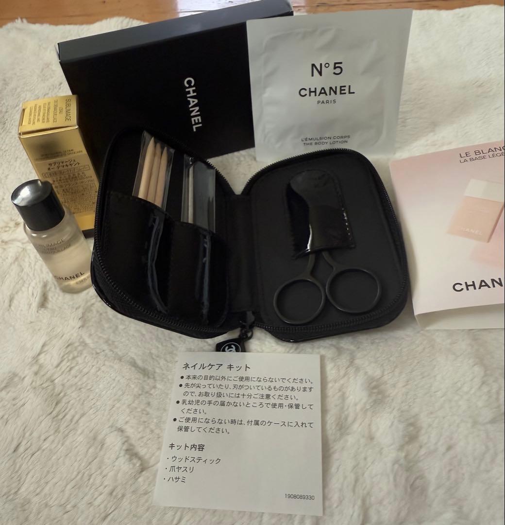 CHANELコスメ＋ノベリティ クリスマスコフレありセット おまけ付 中古