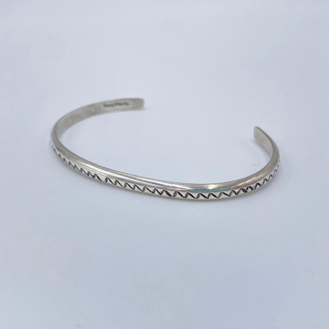 sterling tahe（スターリングタホ）インディアンジュエリー バングル