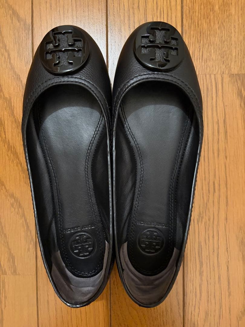 美品！トリーバーチ ToryBurch☆黒バレエシューズ6、5 - メルカリ