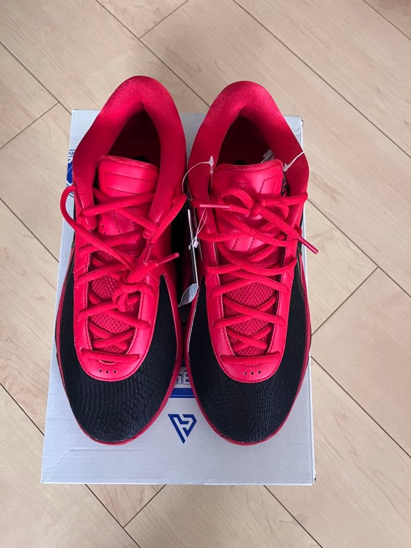 かずべーさん専用 【新品未使用】Nike バスケットボールシューズ 赤黒 NIKE（ナイキ） （キッズ）ジュニアバスケットシューズ バッシュ