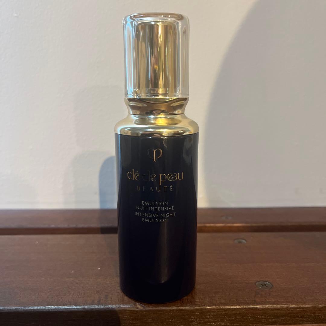 クレ・ド・ポー ボーテ エマルジョン アンタンシブ 125mL クレ・ド・ポー ボーテ / エマルションアンタンシヴnの公式商品情報