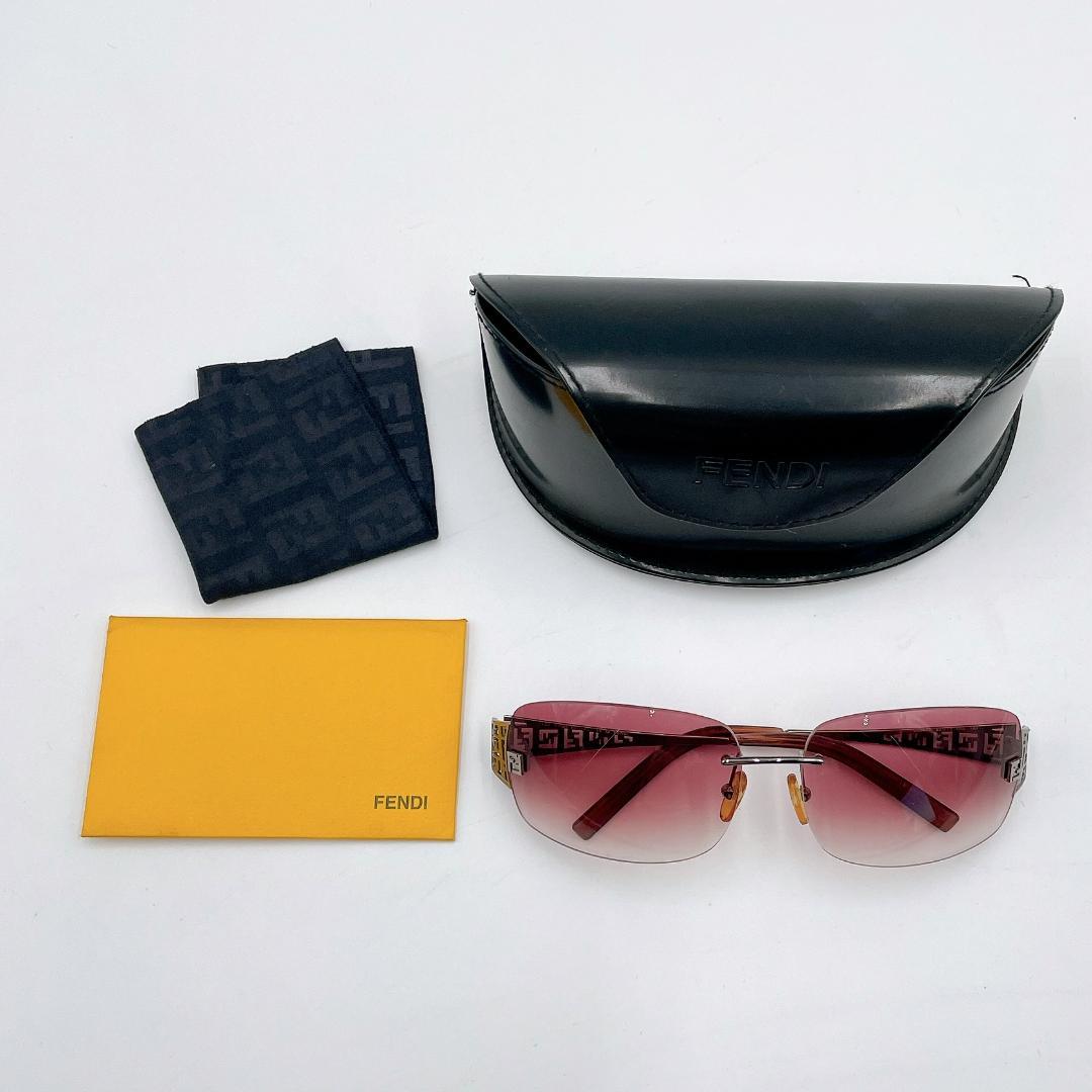 良品 FENDI フェンディ ズッカ柄 リムレス FFロゴ サングラスm524