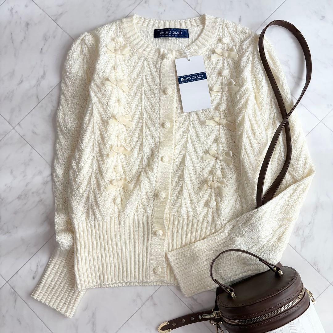 新品【エムズグレイシー】ニットカーディガン ケーブル リボン