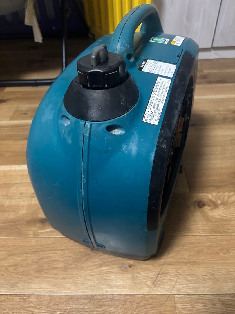 c*9様 Makita EGO900IS インバーター発電機