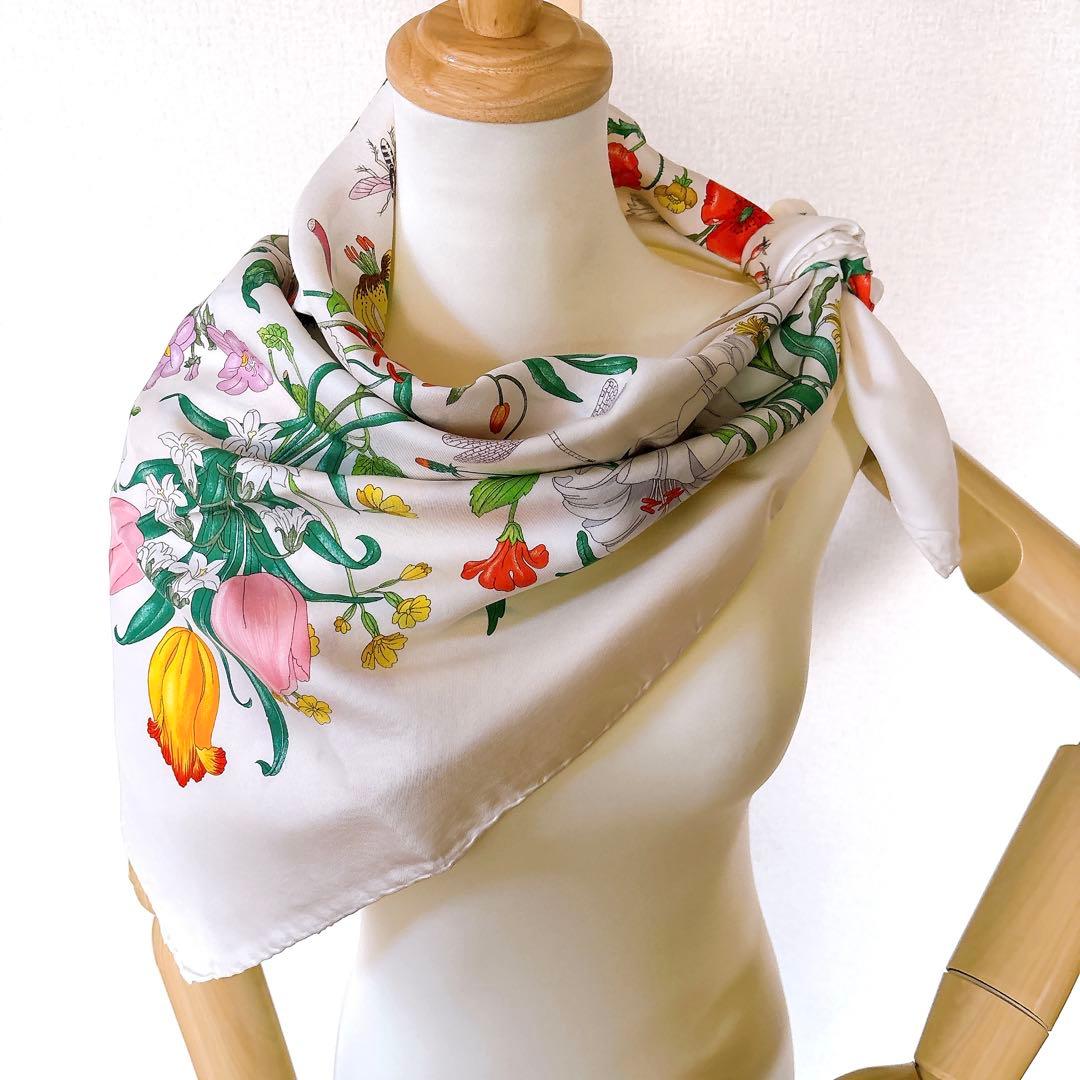 美品】GUCCHI グッチ イタリア製 花柄シルクスカーフ ヴィンテージ