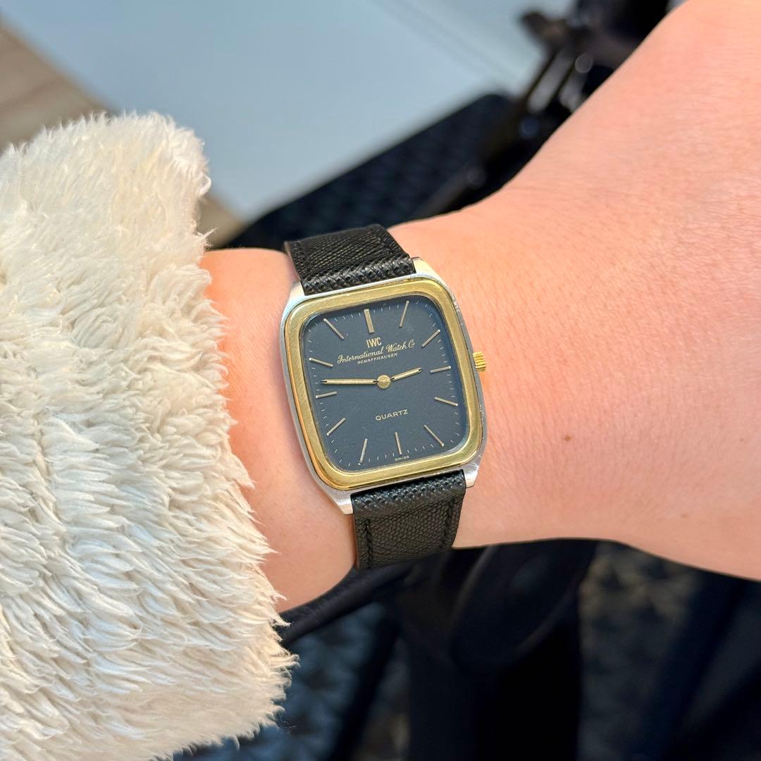 VINTAGE IWC Schaffhausen 黒文字盤 タンク 1980's - メルカリ