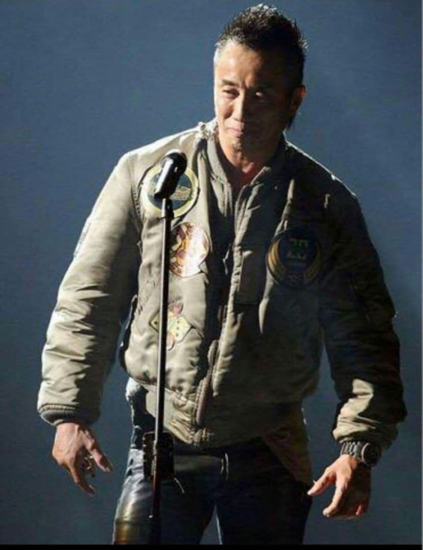 極美品 AVIREX MA-1 TOP GUN フライトジャケット L 長渕剛 - メルカリ