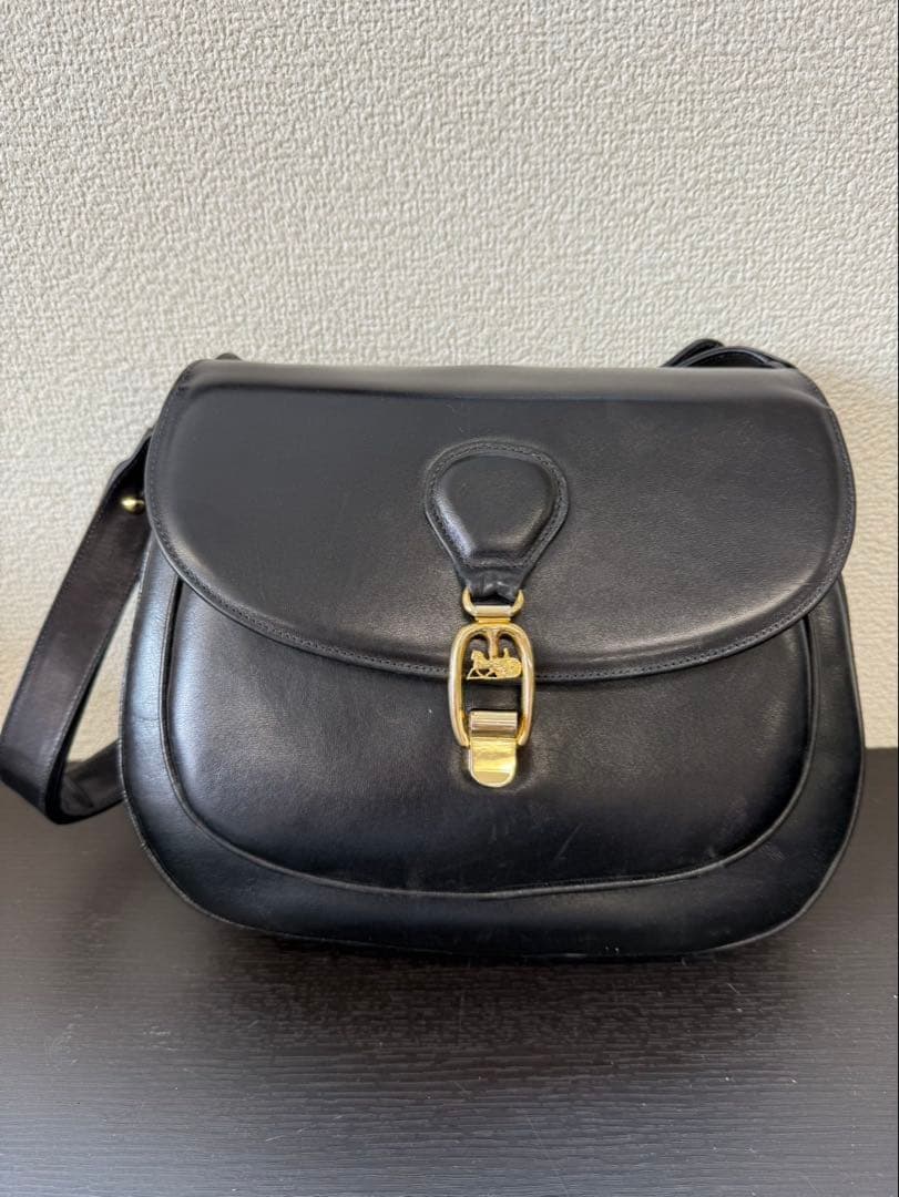 g1384 CELINE バック 黒 ショルダー 馬車金具ワンショルダー