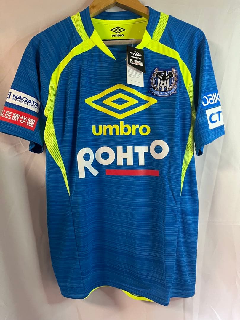 【新品未使用】UMBRO アンブロ ガンバ大阪　トレーニングウェア　半袖 kemari87_uds6916a