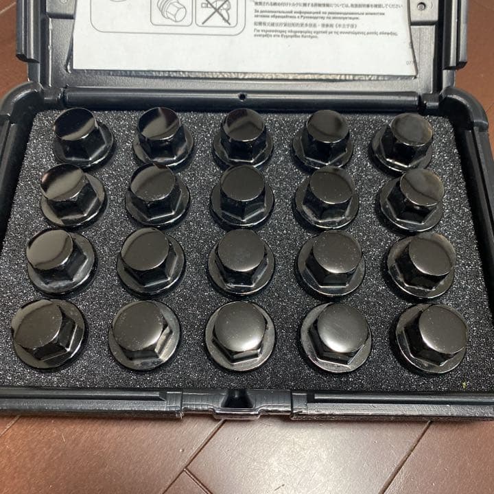 ランドローバー 純正グロスブラック・ ホイールナット 20個 - メルカリ