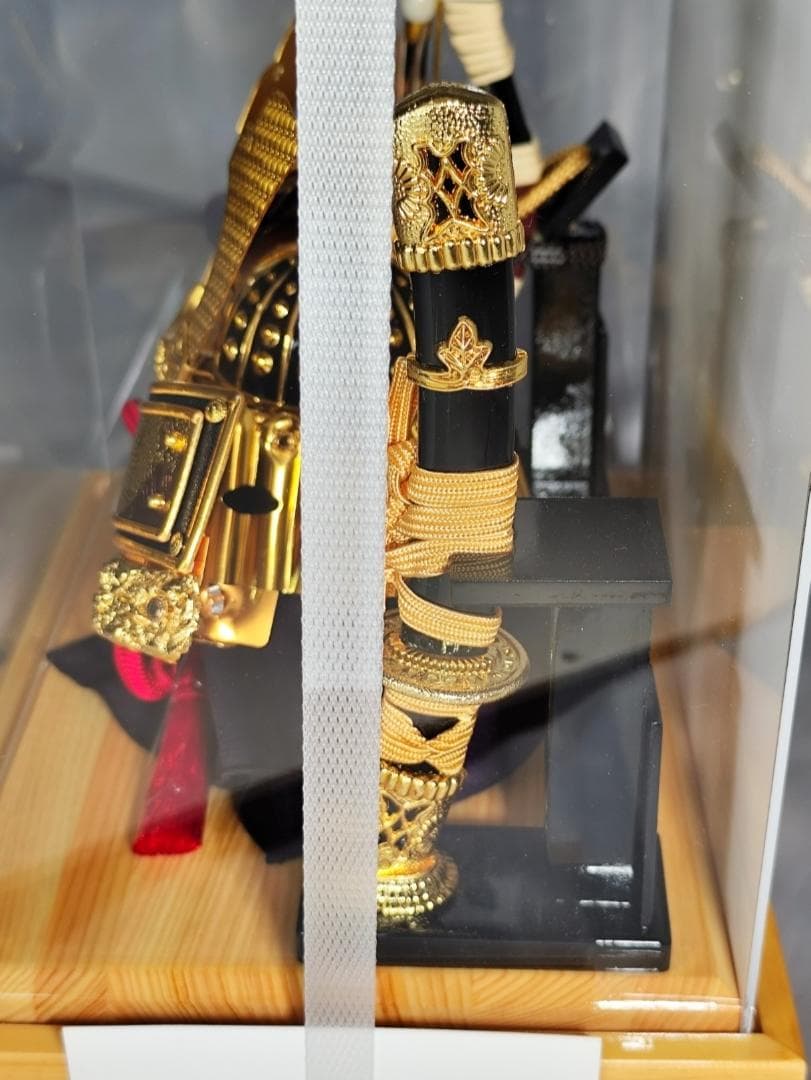 《新品》人形屋ホンポ 五月人形 黒大鍬 h075-aaa-y5-1-b