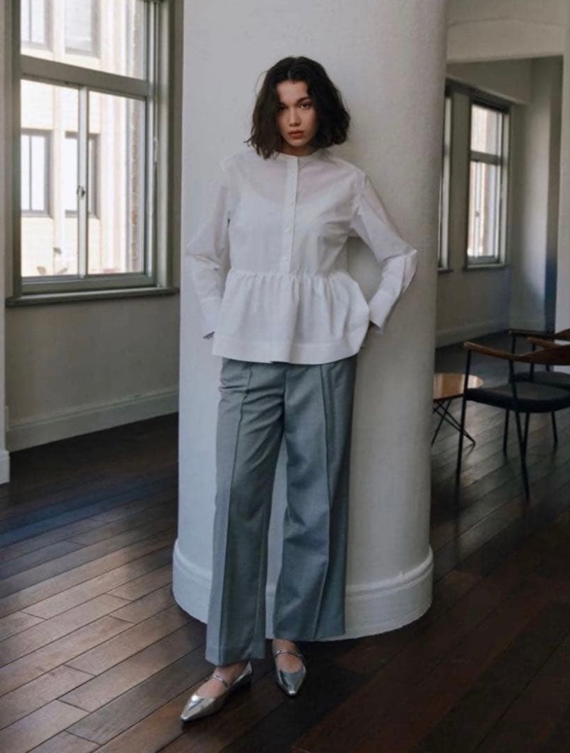 ⭐︎OHGA ぺプラムブラウス - メルカリ