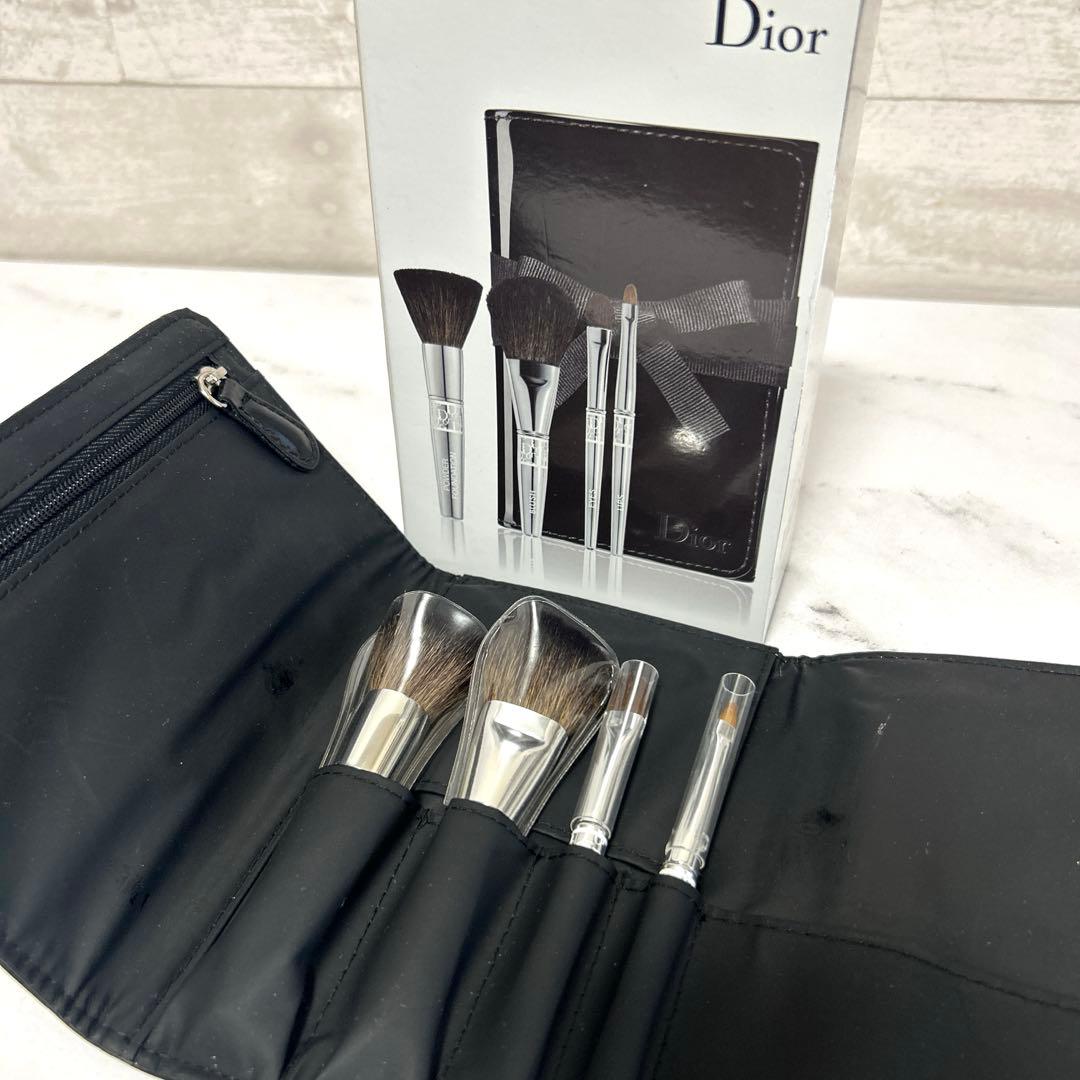 新品 Dior ディオール ディオール バックステージ ミニ ブラシ セット