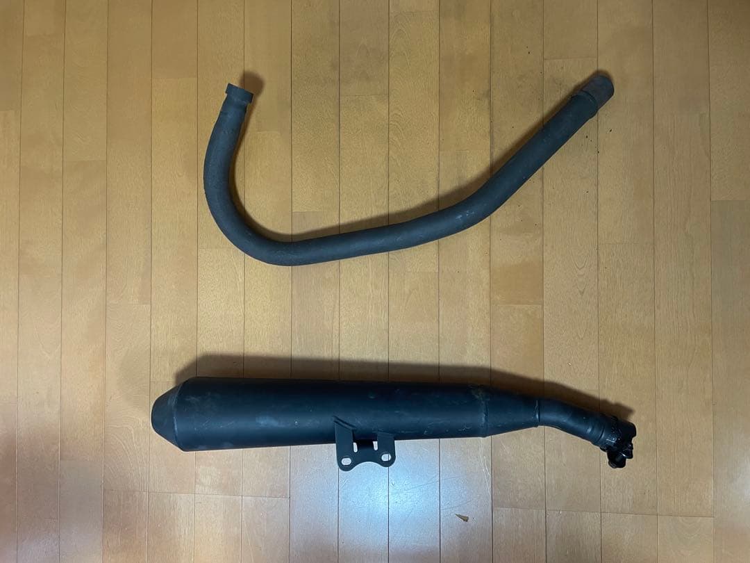 250TR キャブ車　純正マフラー