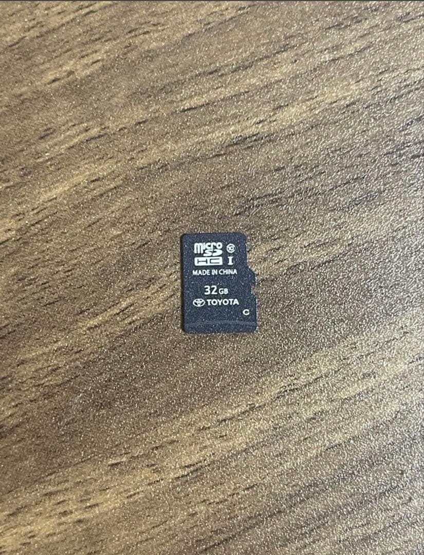 トヨタ地図 SDカードNSZT-Y66T 2024年秋版 08675-0BG35