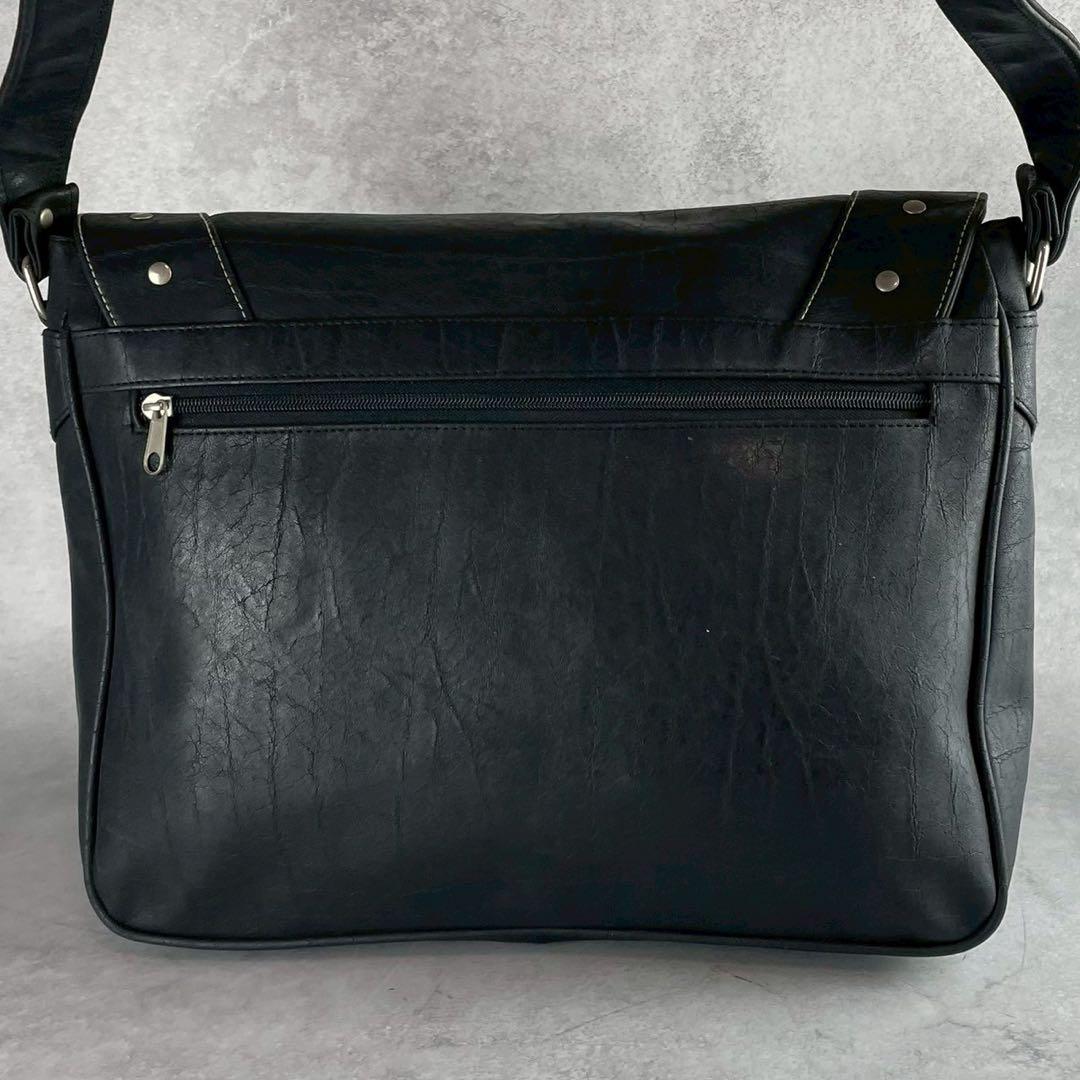 希少✨Harley Davidson ショルダーバッグ レザー ロゴ金具 黒の通販は