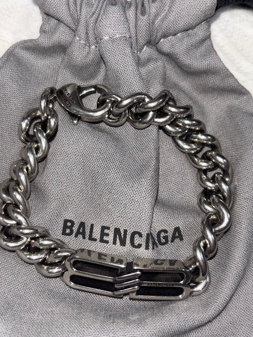 BALENCIAGA シルバーチェーンブレスレット - メルカリ