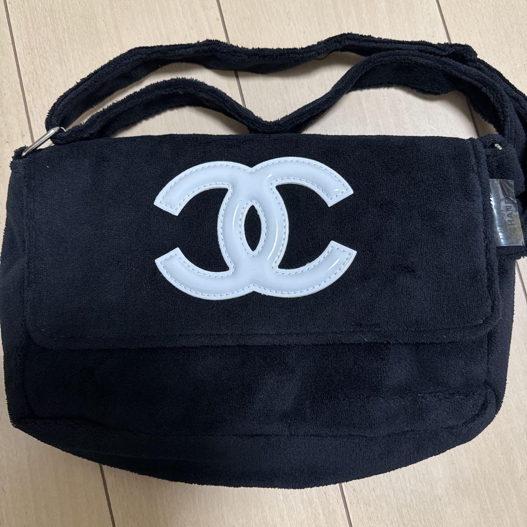 シャネル ノベルティ ショルダーバッグ バッグ 白 【未使用】 BTS 人気