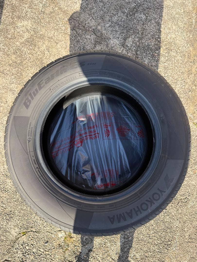Yokohama BluEarth 205/65R16 24年製