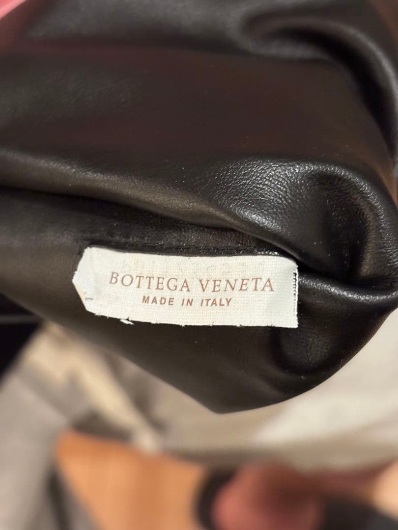 【定価20万】ボッテガヴェネタ クラッチバッグ 黒 イントレチャート カセット