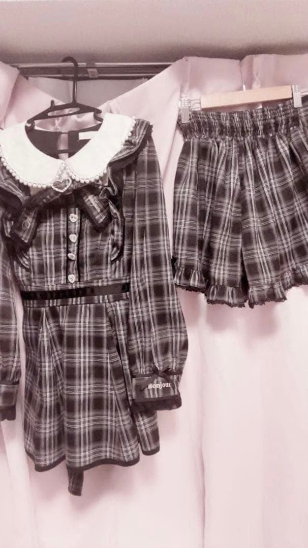 LIZLISA(リズリサ)フリルエプロンセットアップ - メルカリ