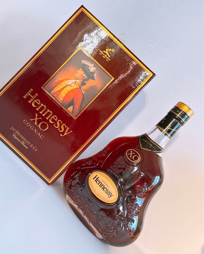 Hennessy XO COGNAC ヘネシー 金キャップ 700ml 箱付き ヘネシー Hennessy XO 金キャップ クリアボトル 700ml ブランデー