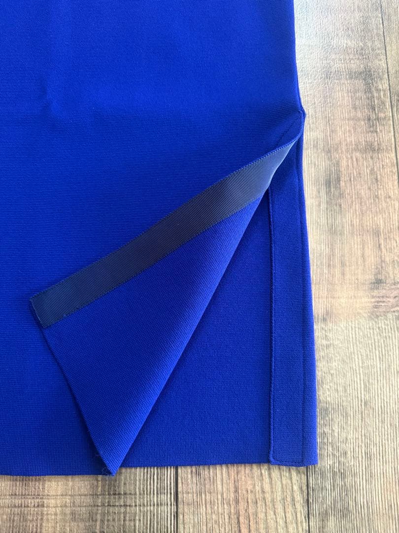 サイドスリットタイトニットスカート