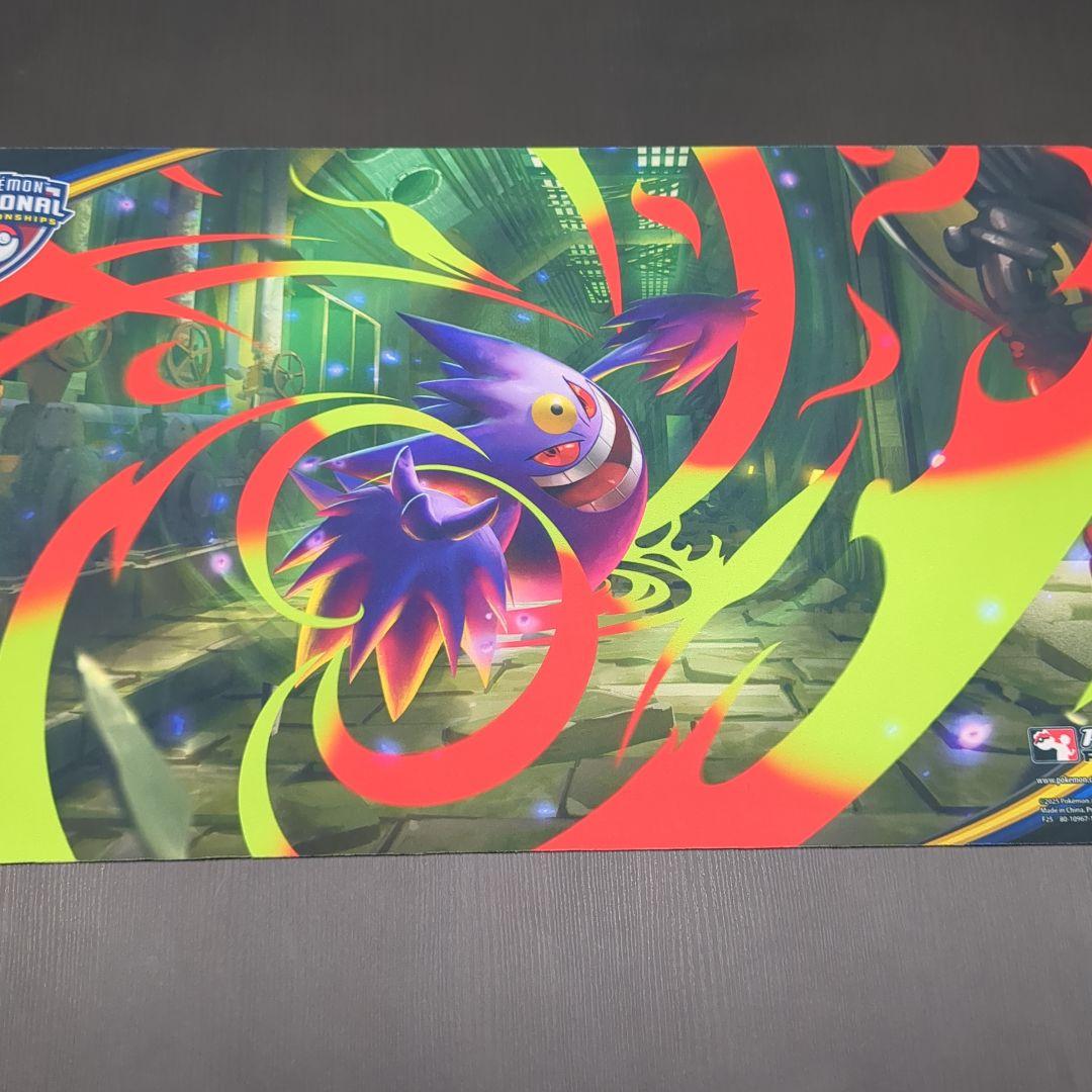 M8】メガゲンガーex プレイマット - メルカリ