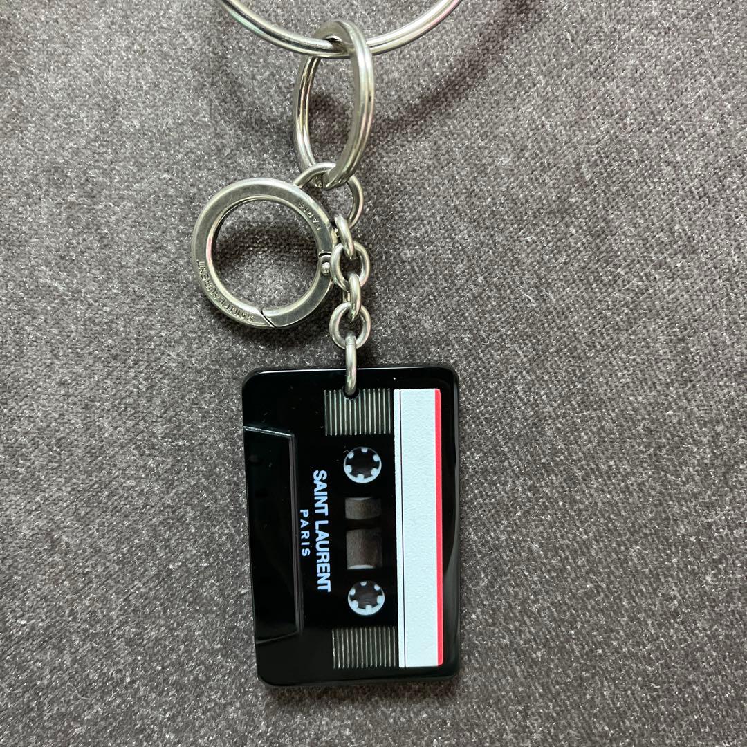 美品】サンローラン カセットテープキーリング - メルカリ