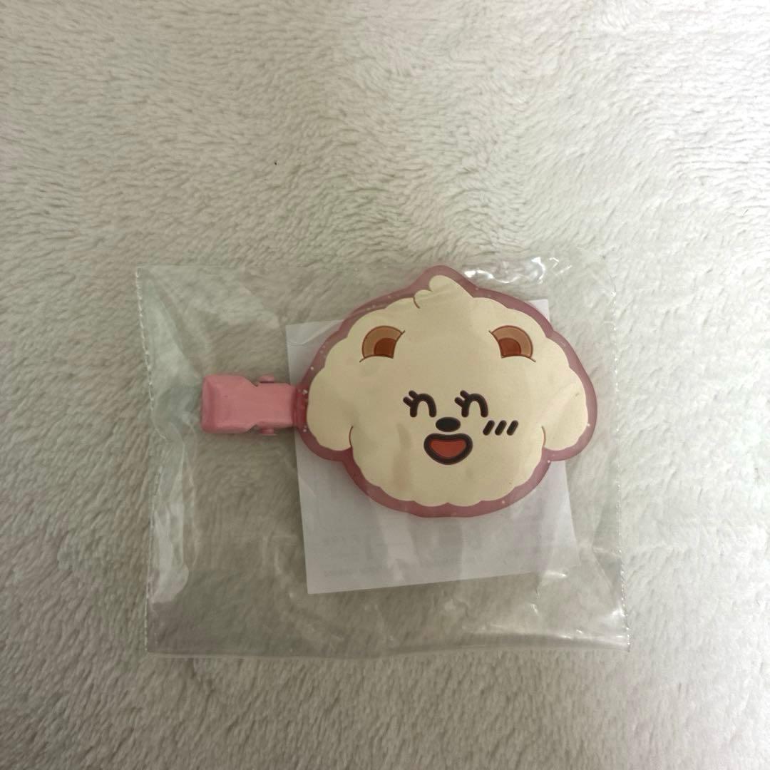 TXT プルバトゥ バムグッヘアクリップ カプセルトイ - メルカリ