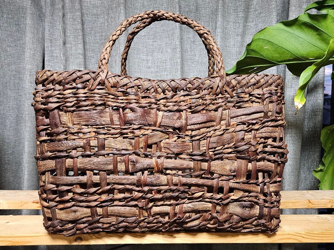 極美品山葡萄 GWセール 山葡萄 かごバッグ やまぶどう 六角花模様 かご