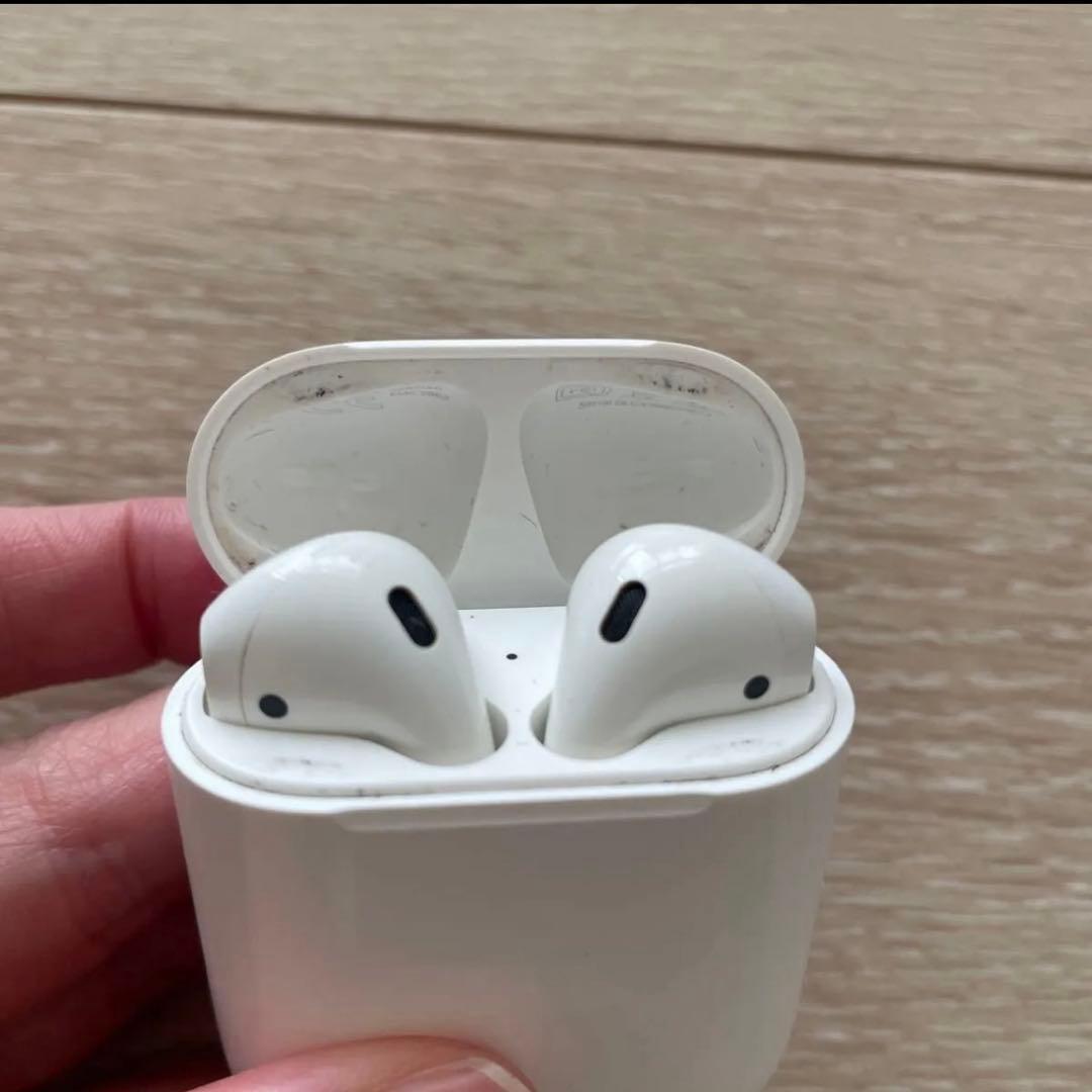 ジャンク AirPod第1世代 - メルカリ