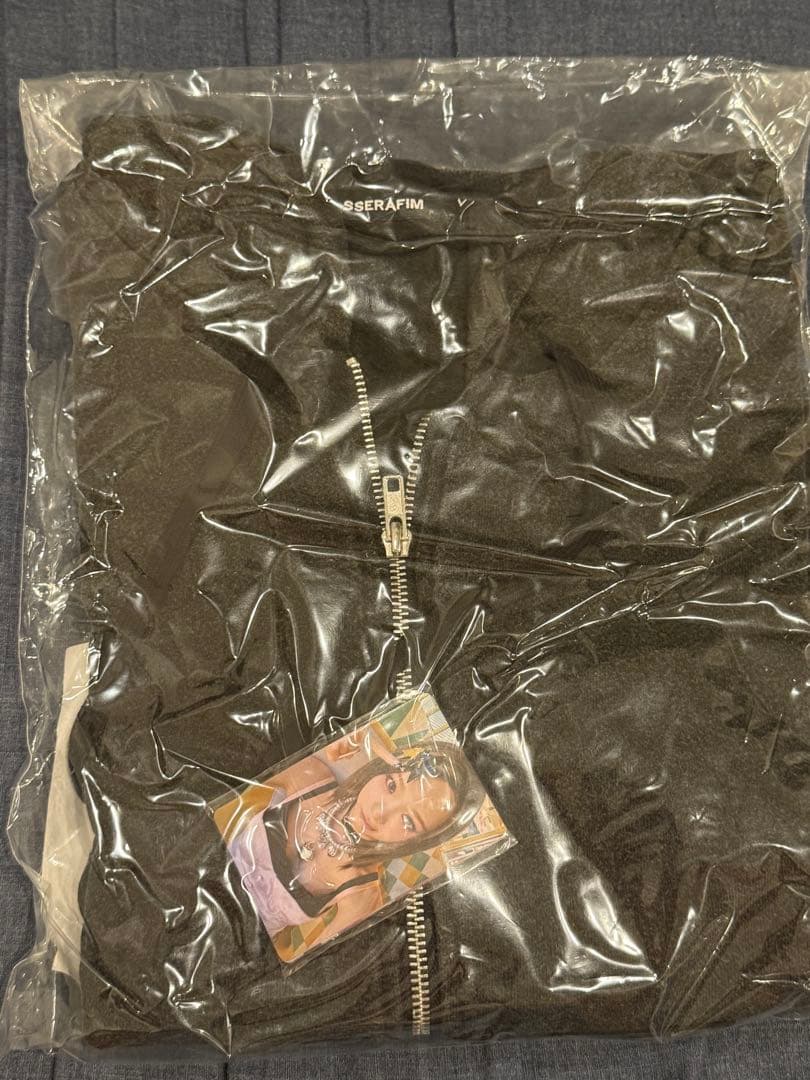 LESSERAFIM GR8 コラボ　ジップアップ フーディー　XL 未開封