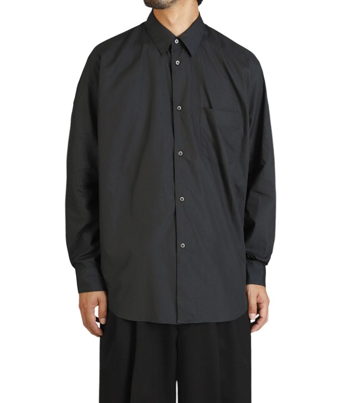 Graphpaper（グラフペーパー）定番ブロードシャツの魅力、サイズ選び