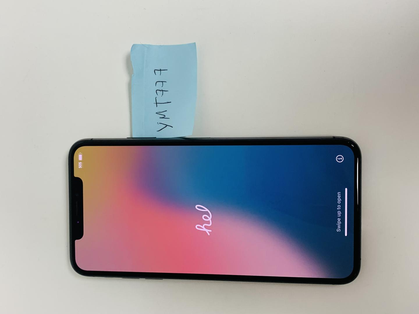 Apple iPhone Xs Max - Unlocked, 64GB, Silver, A1921 - LAAO51274