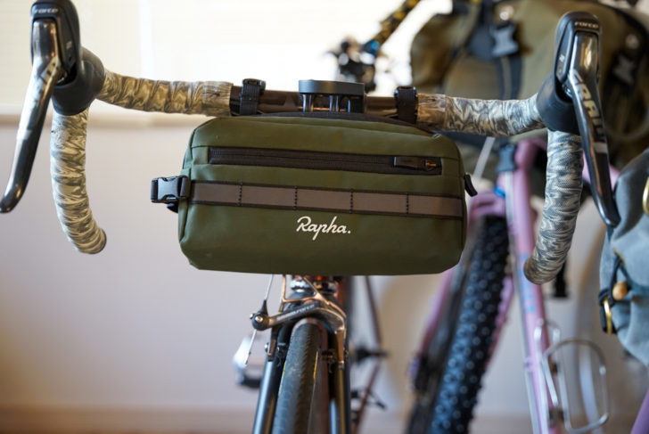 Rapha Bar Bag】Raphaのハンドルバーバッグはロングライドの強い味方