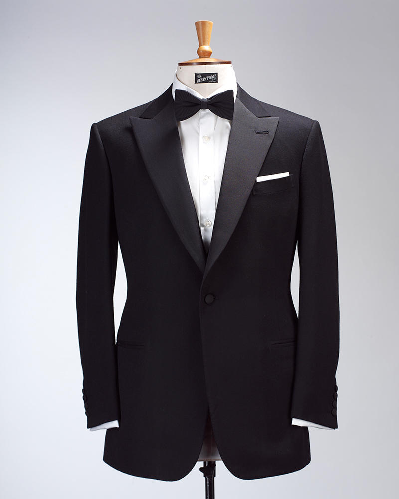 伝統的英国スタイルのオーダーは格式あるこのテーラーで～ヘンリー