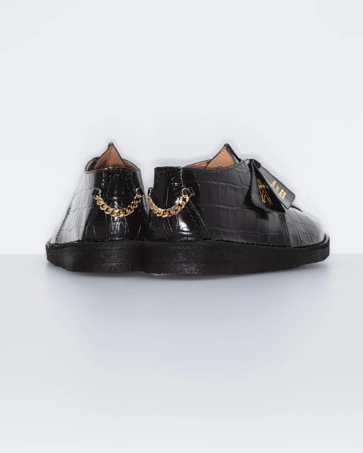 Supreme®/Martine Rose® Clarks Originals® Desert Trek | Supreme 24fw