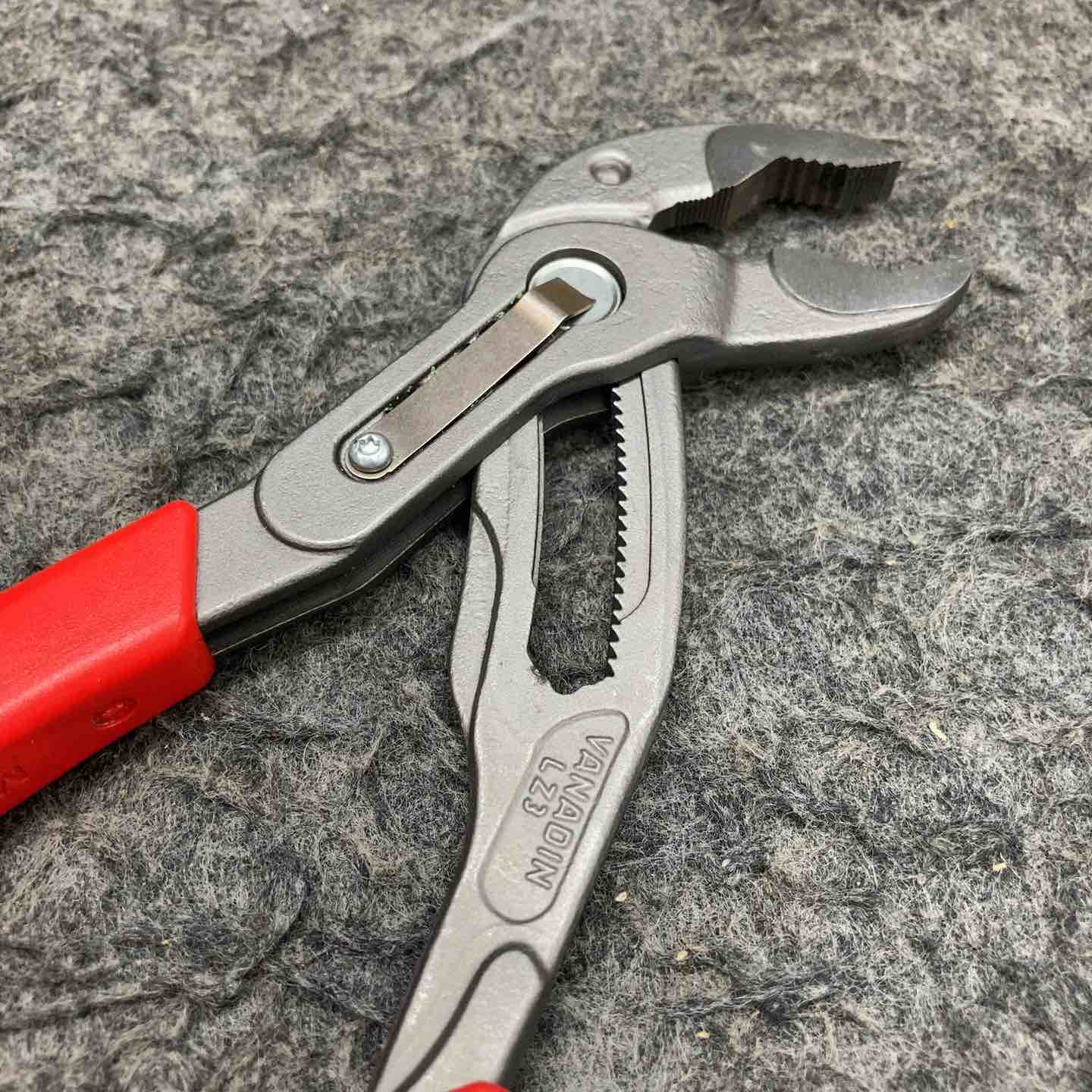 中古美品】 クニペックス/KNIPEX ウォーターポンププライヤー 8722-250