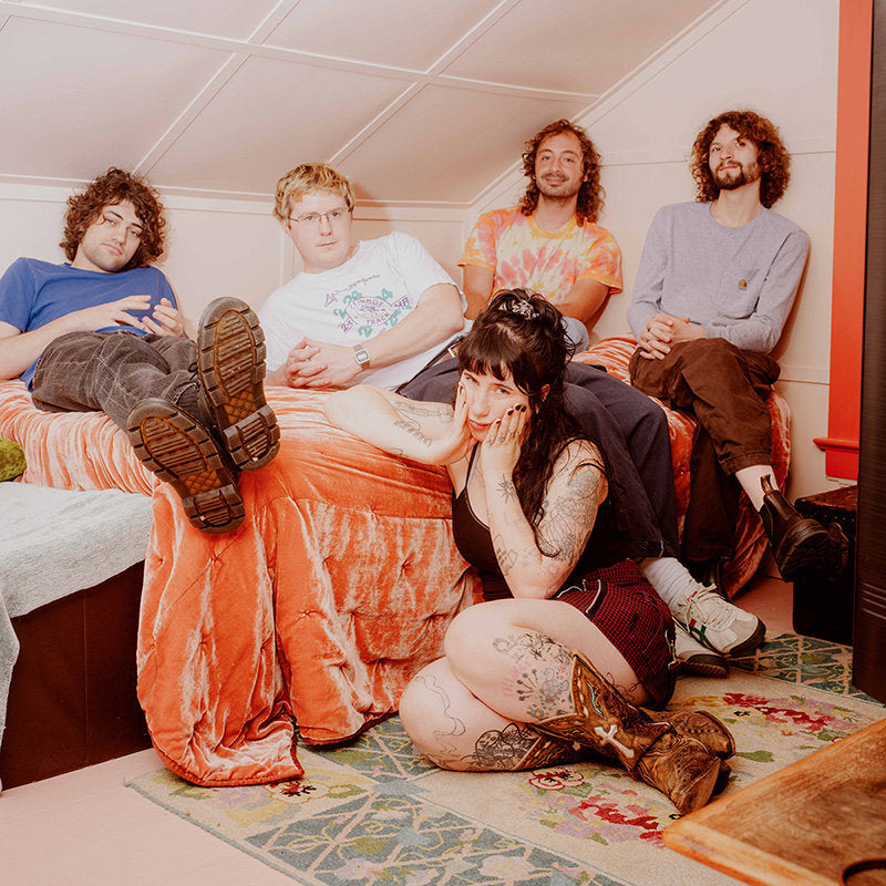 WEDNESDAY / BLEEDS – ALFFO RECORDS