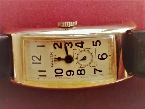 HA-6588| グリュエン カーベックス クォ―ツ 復刻版 GRUEN CURVEX