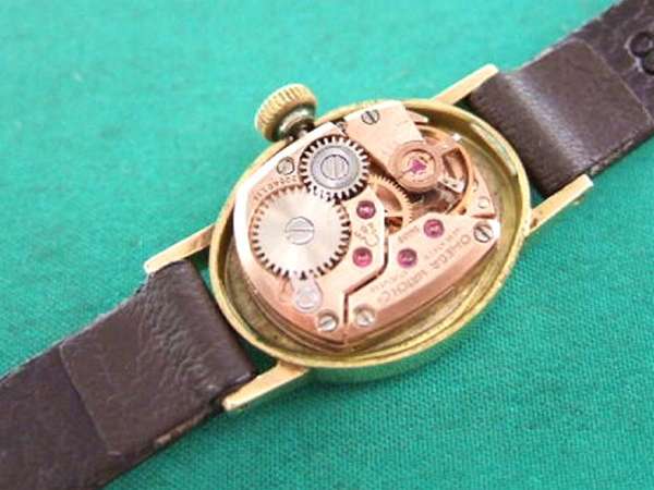 オメガ デ・ビル 手巻き・レディース 珍しい18金無垢ケース ラウンド