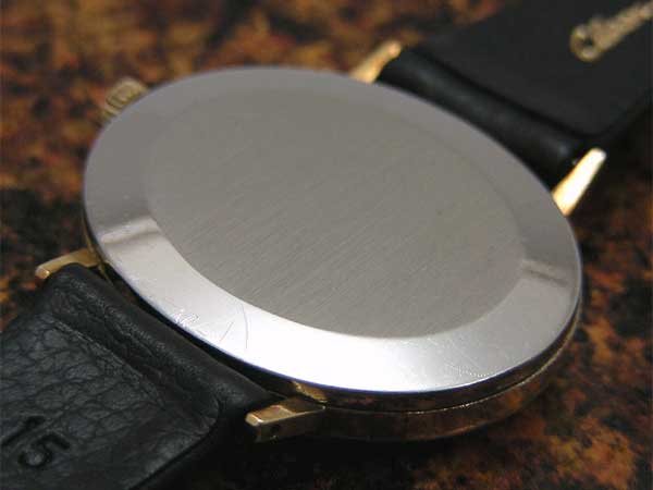 オメガ ジュネーブ レディース 2針 ゴールドダイヤル 横長楕円ケース